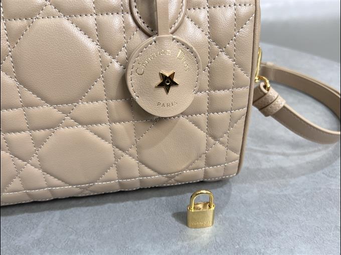 2025228Y720P211433257