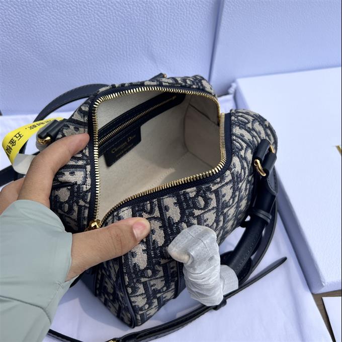 2025228Y750P211430409