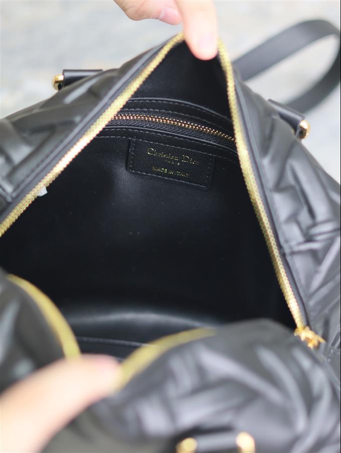 2025228Y750P211430744