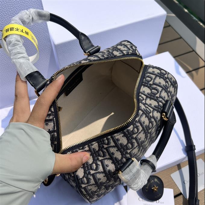 2025228Y800P211430855