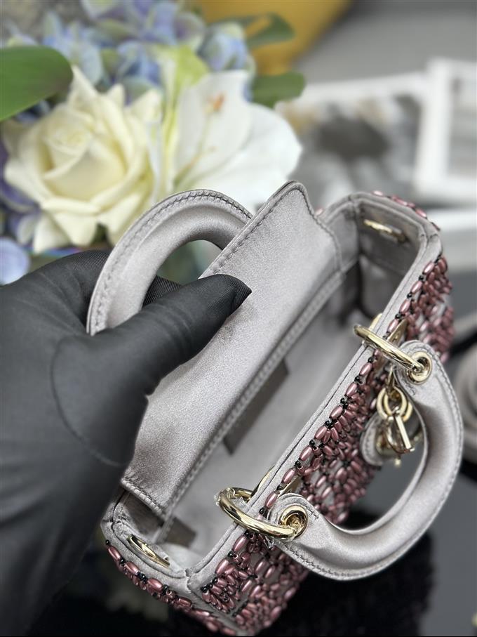 2025228Y1100P2045828