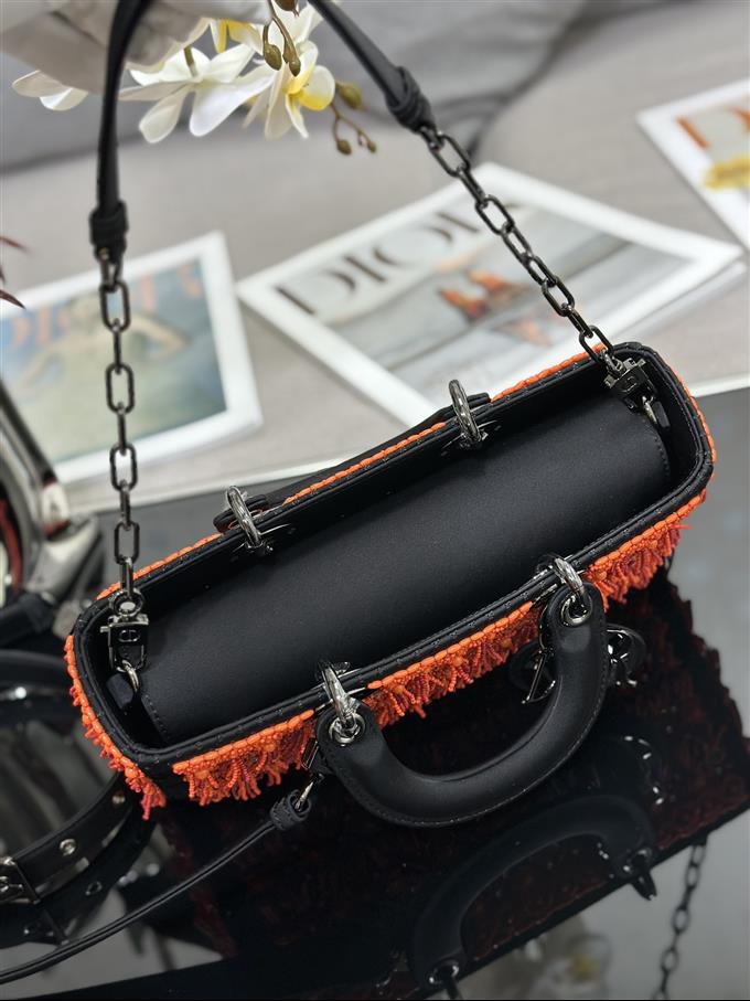 2025228Y1280P204518120