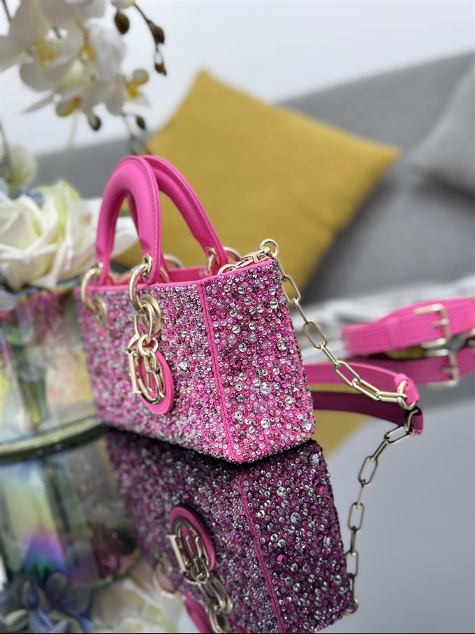 2025228Y1660P20451946