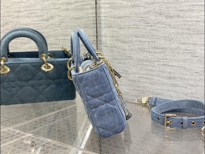 2025228Y550P21578639