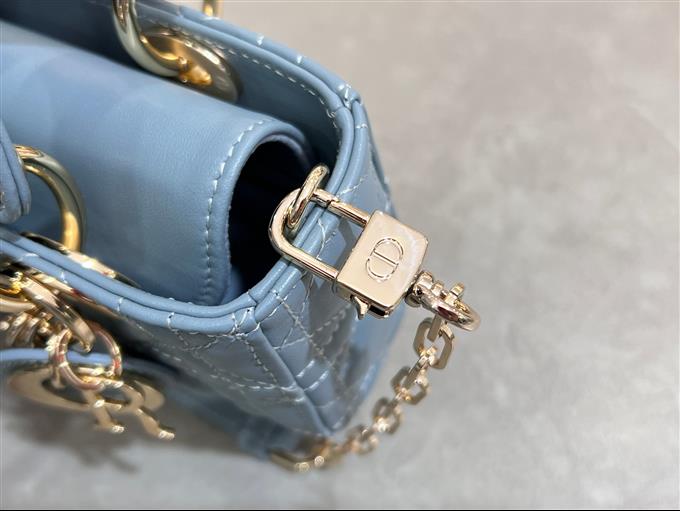 2025228Y600P204510528