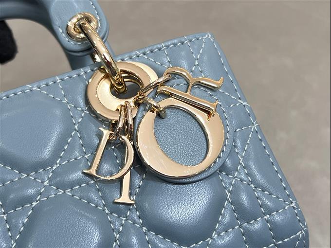 2025228Y600P204510543