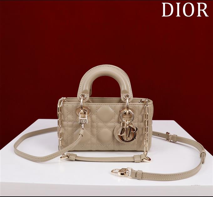 2025228Y650P204350167