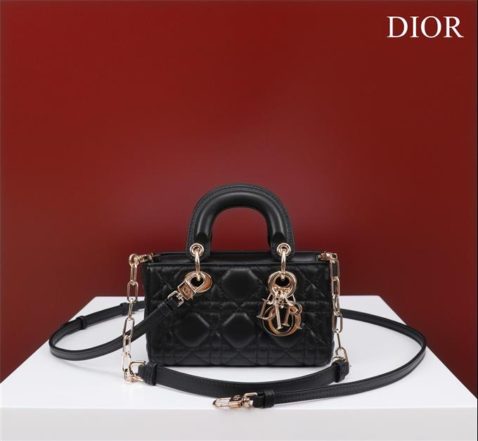 2025228Y650P204353320