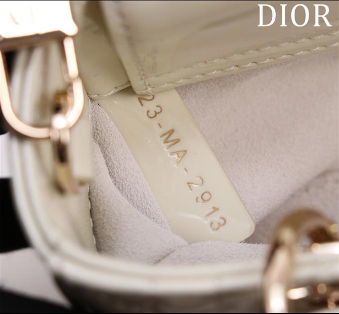 2025228Y650P204354686