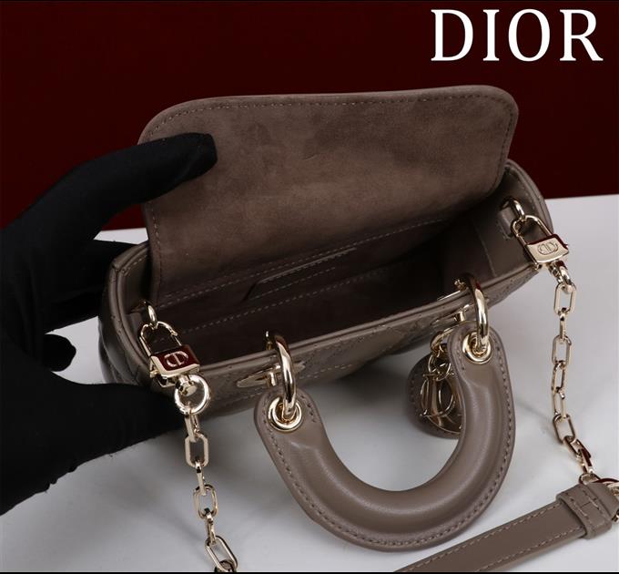 2025228Y650P204355191