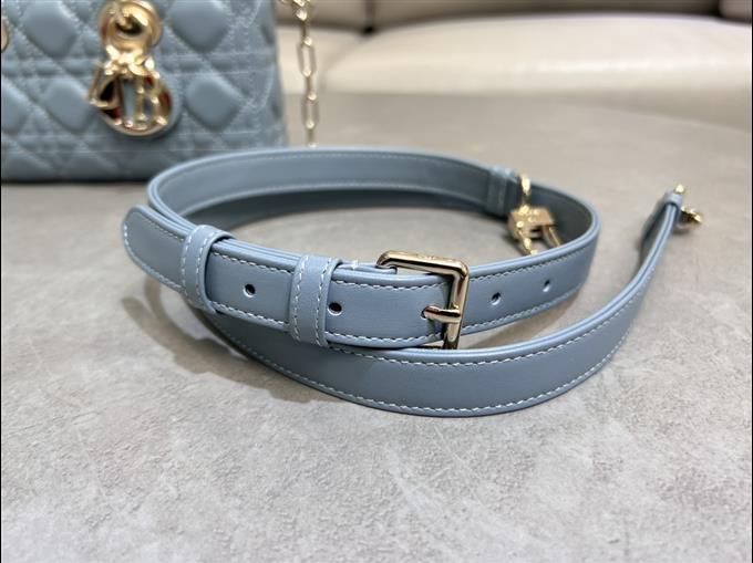 2025228Y650P204511806