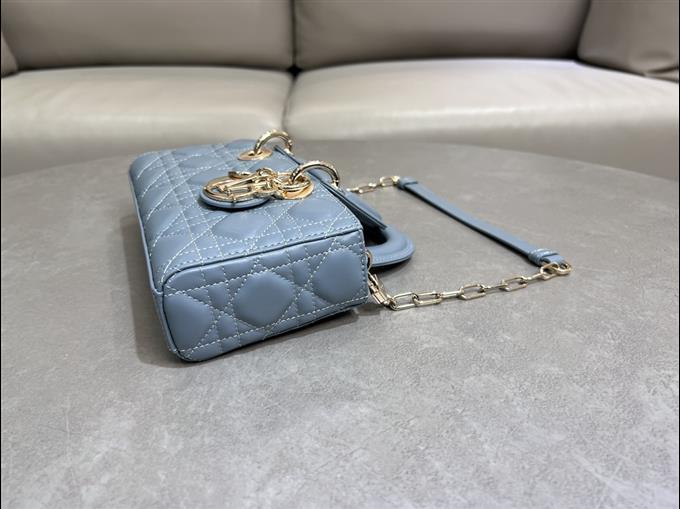 2025228Y650P204511852