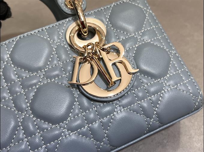 2025228Y650P204511884