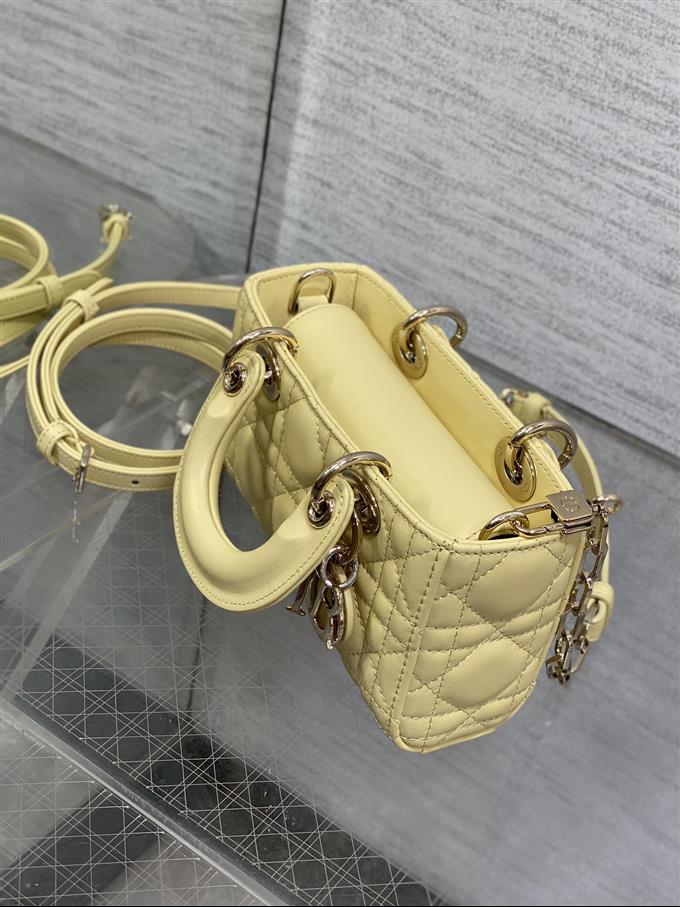 2025228Y650P21579913