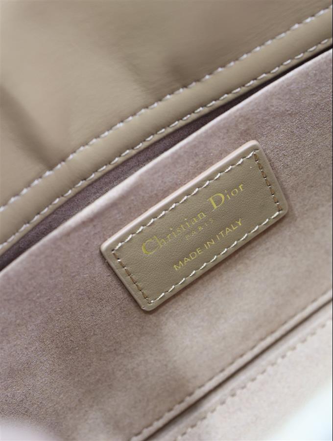 2025228Y680P20457334