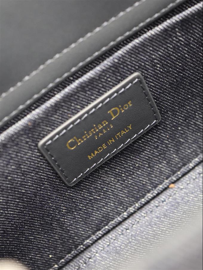 2025228Y680P20457477