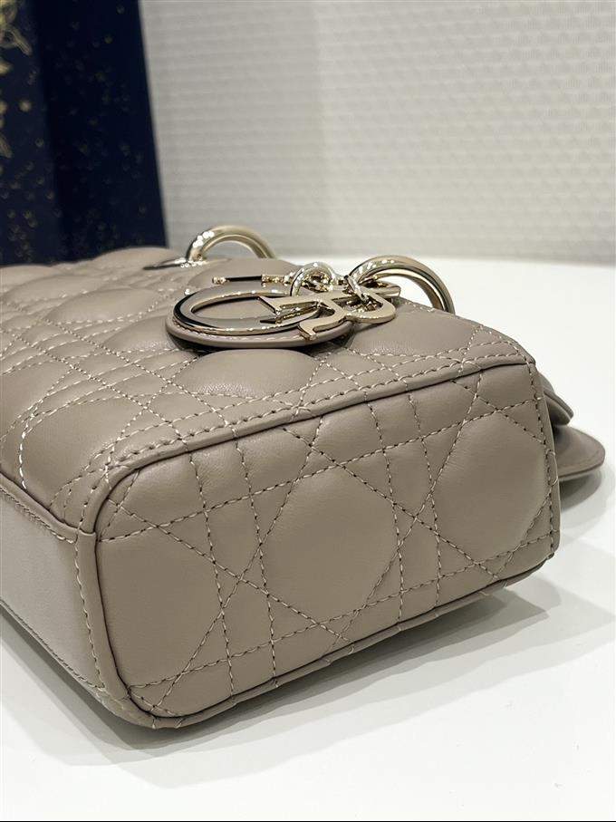 2025228Y680P215710740