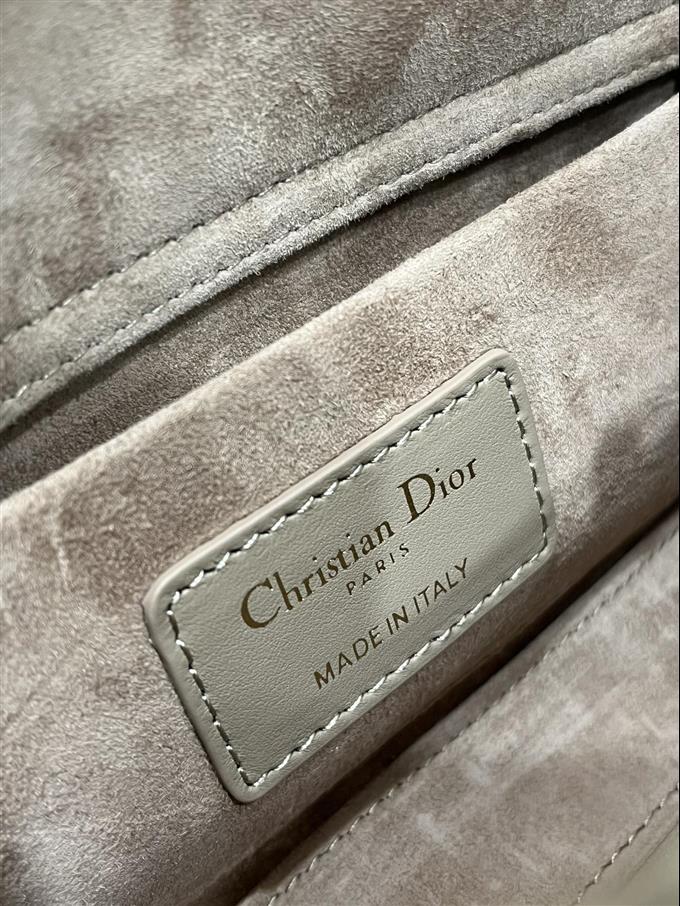 2025228Y680P215710804