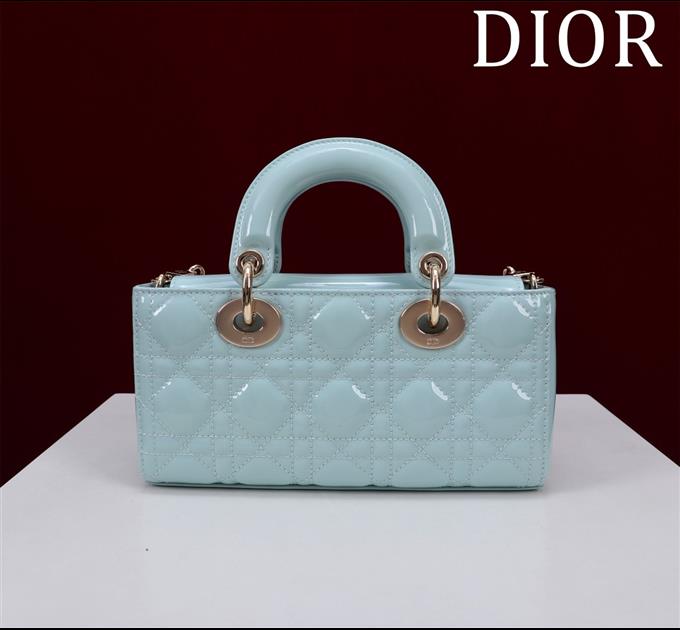 2025228Y700P204355852