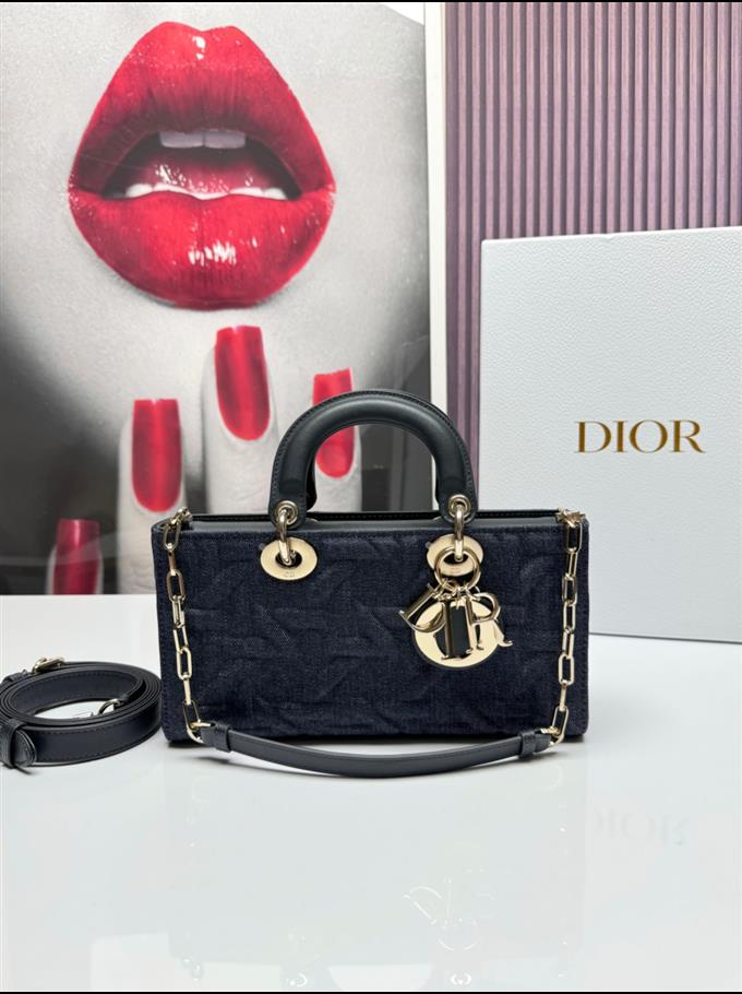 2025228Y700P204512768