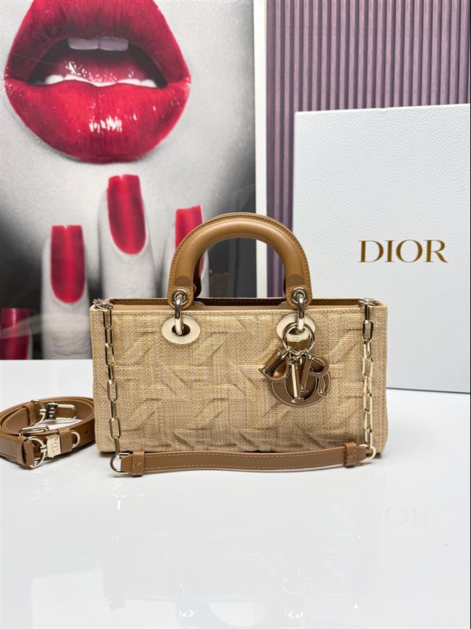 2025228Y700P204512909