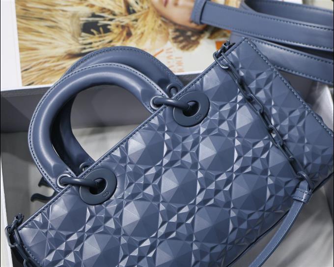 2025228Y700P204514261