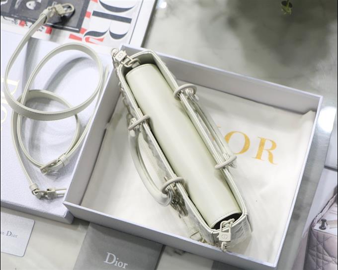 2025228Y700P204514449