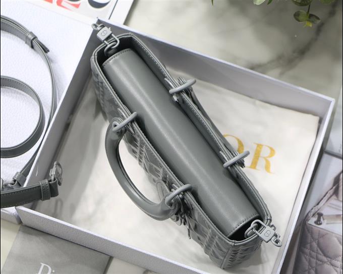 2025228Y700P204514591