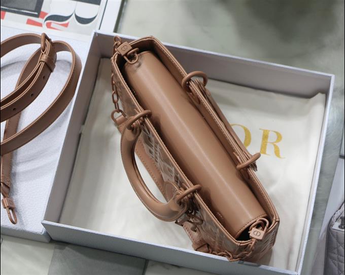 2025228Y700P204514733