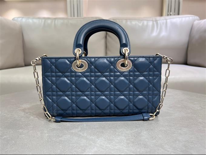 2025228Y700P204514921