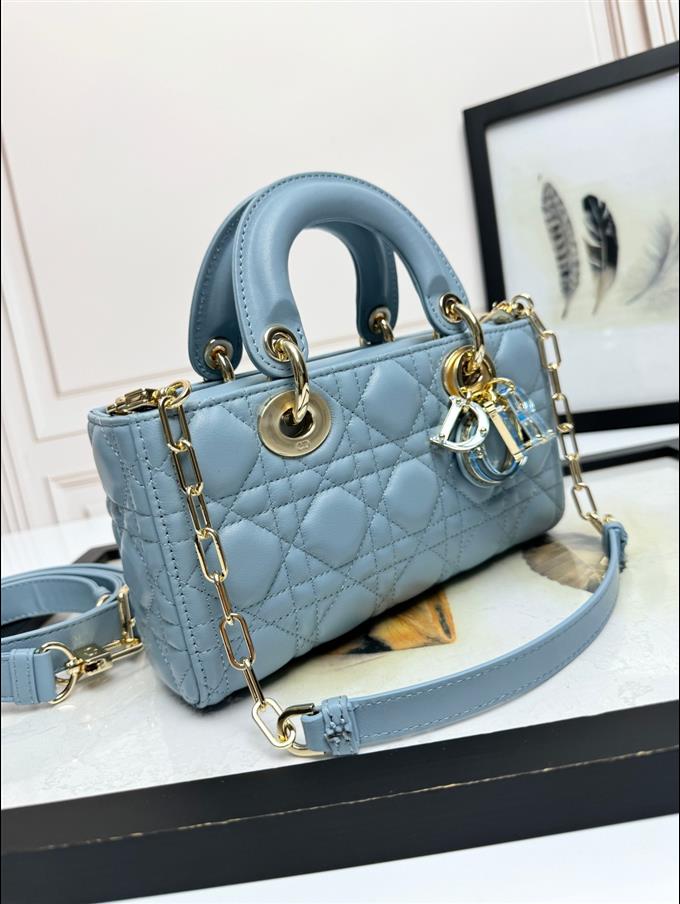 2025228Y750P204515762