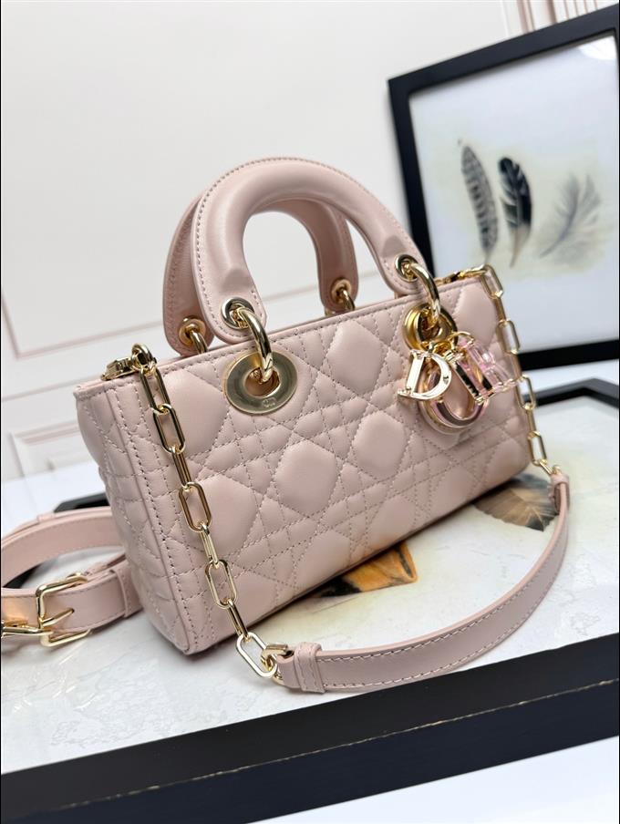 2025228Y750P204515903