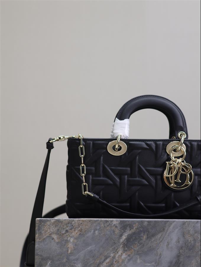 2025228Y750P204516346