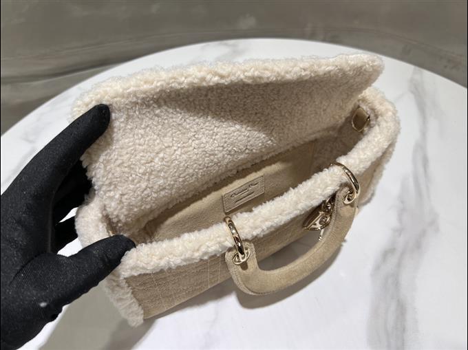 2025228Y880P204516861