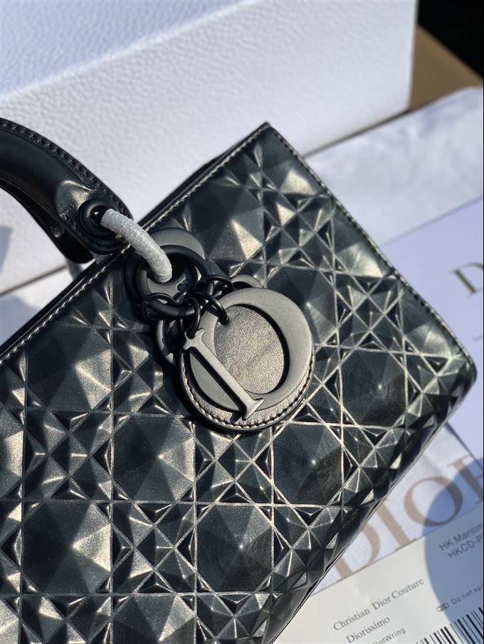 2025228Y950P20457857