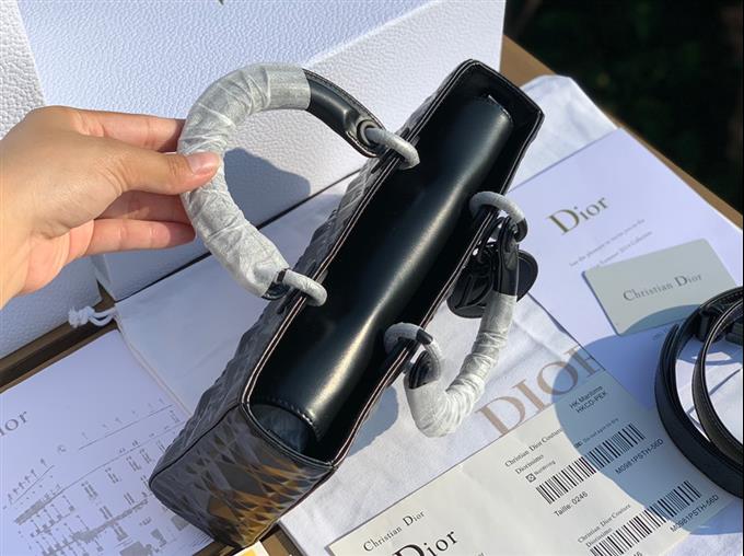 2025228Y950P20457888