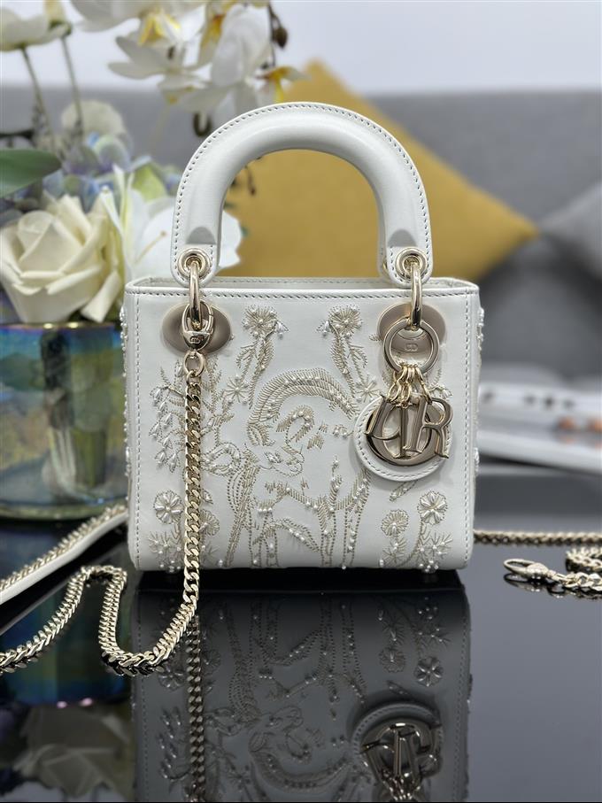 2025228Y1000P211857994