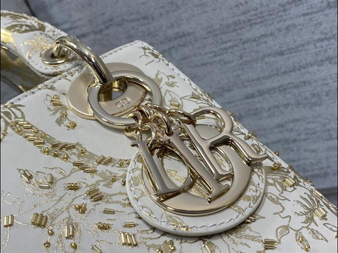 2025228Y1050P205546576