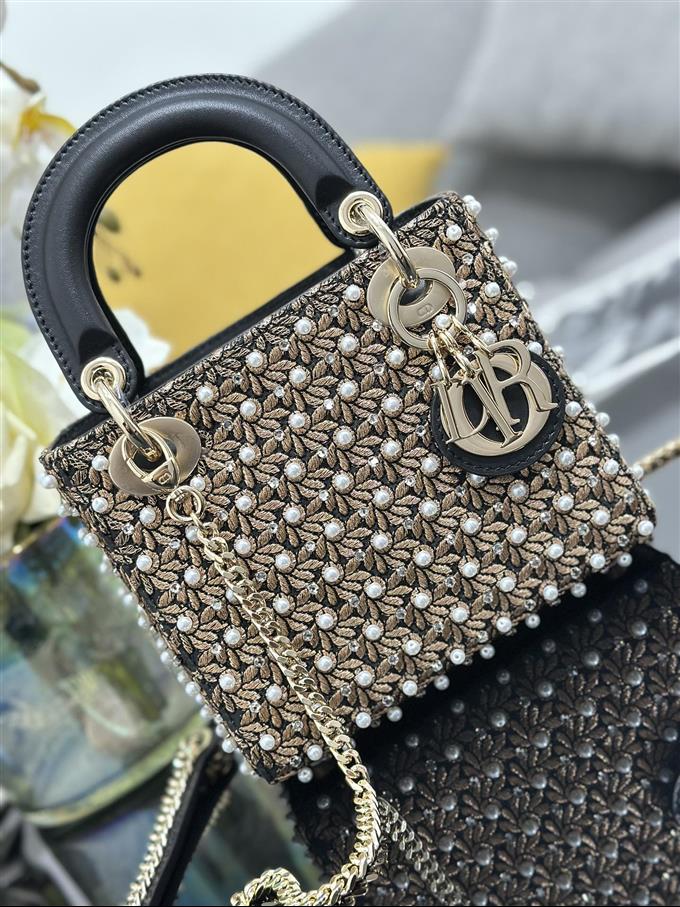 2025228Y1150P211858639