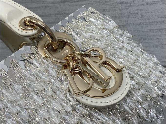 2025228Y1380P205547423