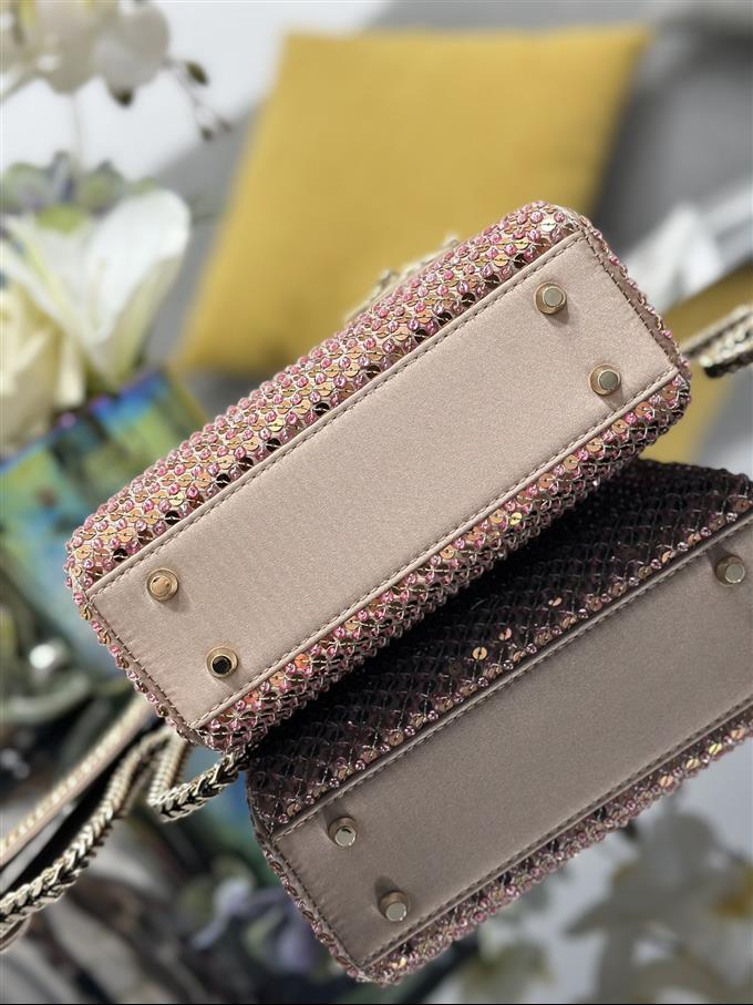 2025228Y1460P211859325