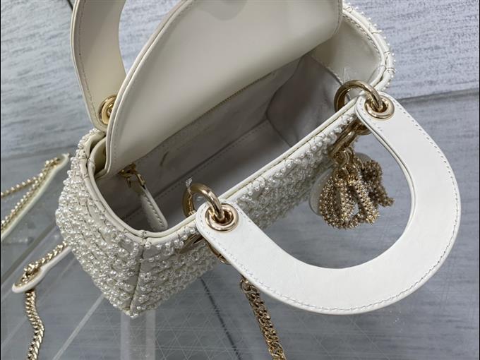 2025228Y1650P205548352