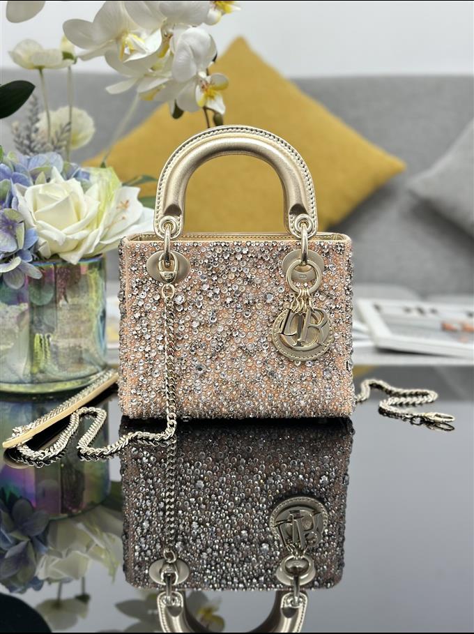 2025228Y1650P211855596