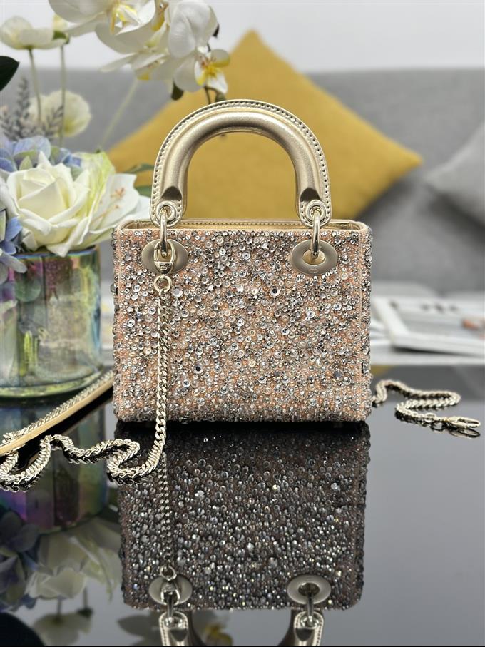 2025228Y1650P211855612