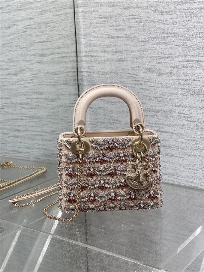 2025228Y1780P205548525