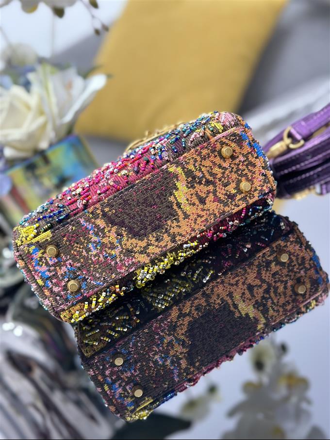 2025228Y2050P211855925