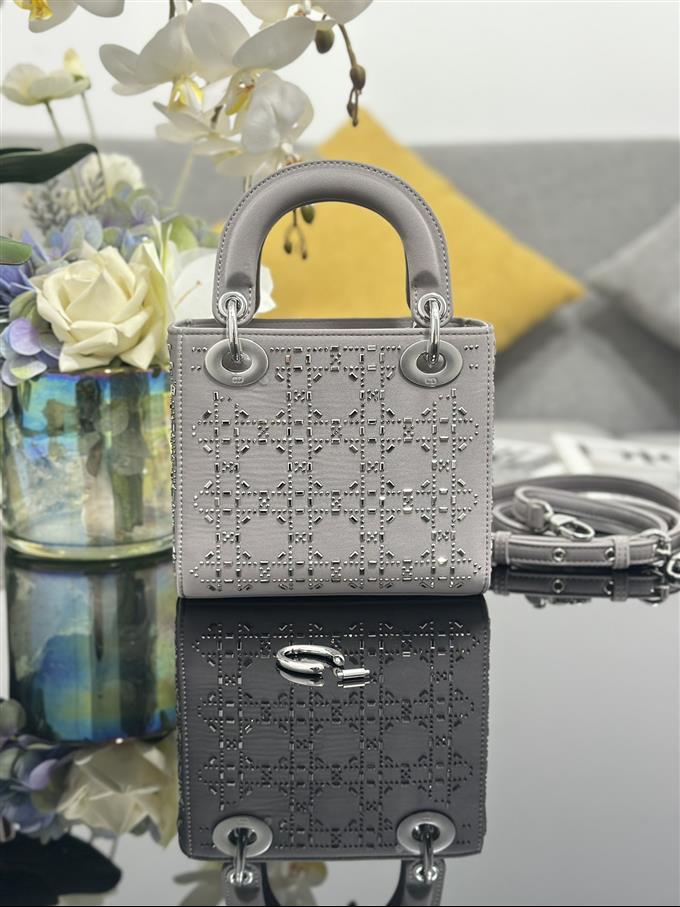 2025228Y500P21185634