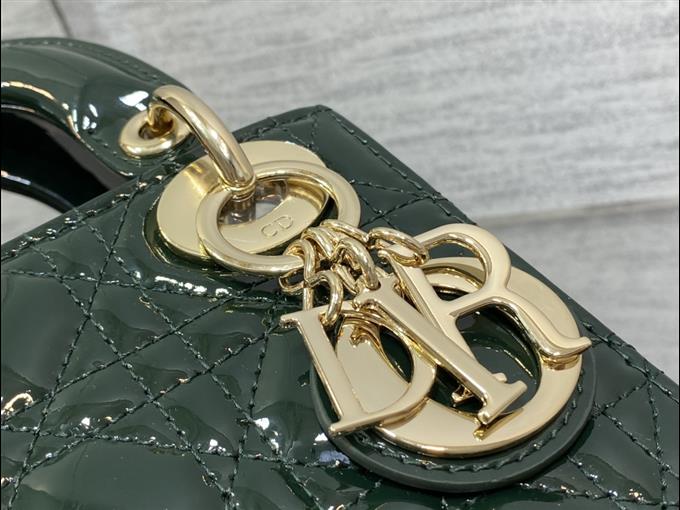 2025228Y600P20554490