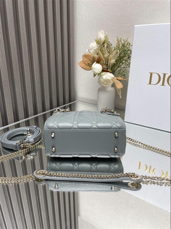 2025228Y600P205549162