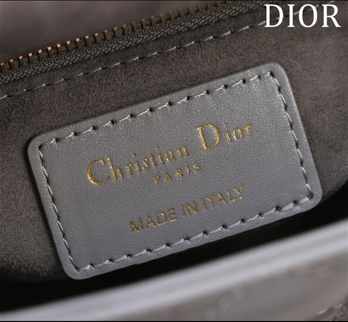 2025228Y600P205549785